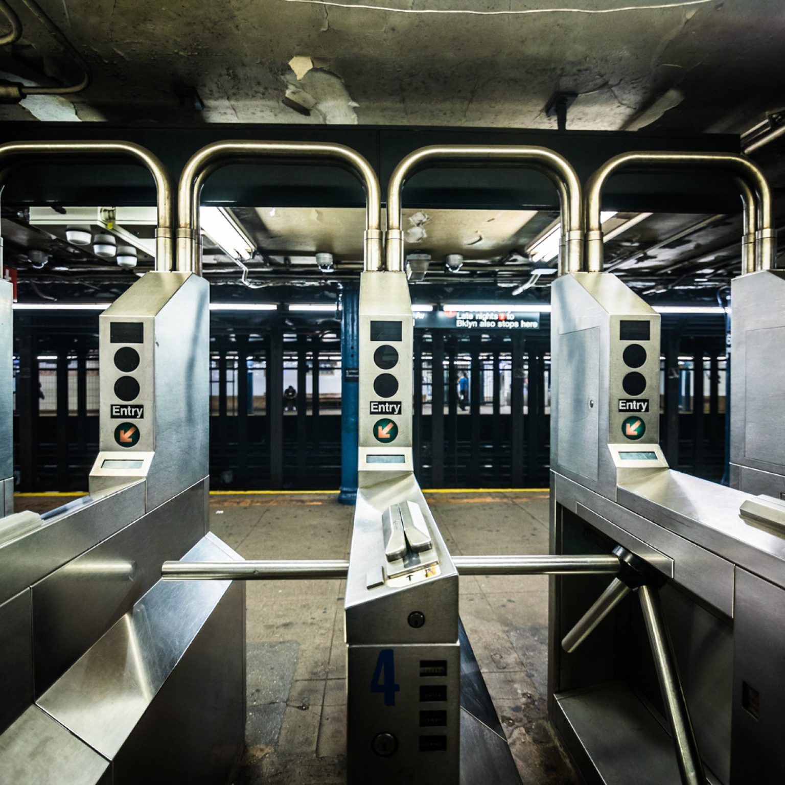 underground subway gates in new york city on line 2024 09 19 02 30 55 utc 1 1536x1536