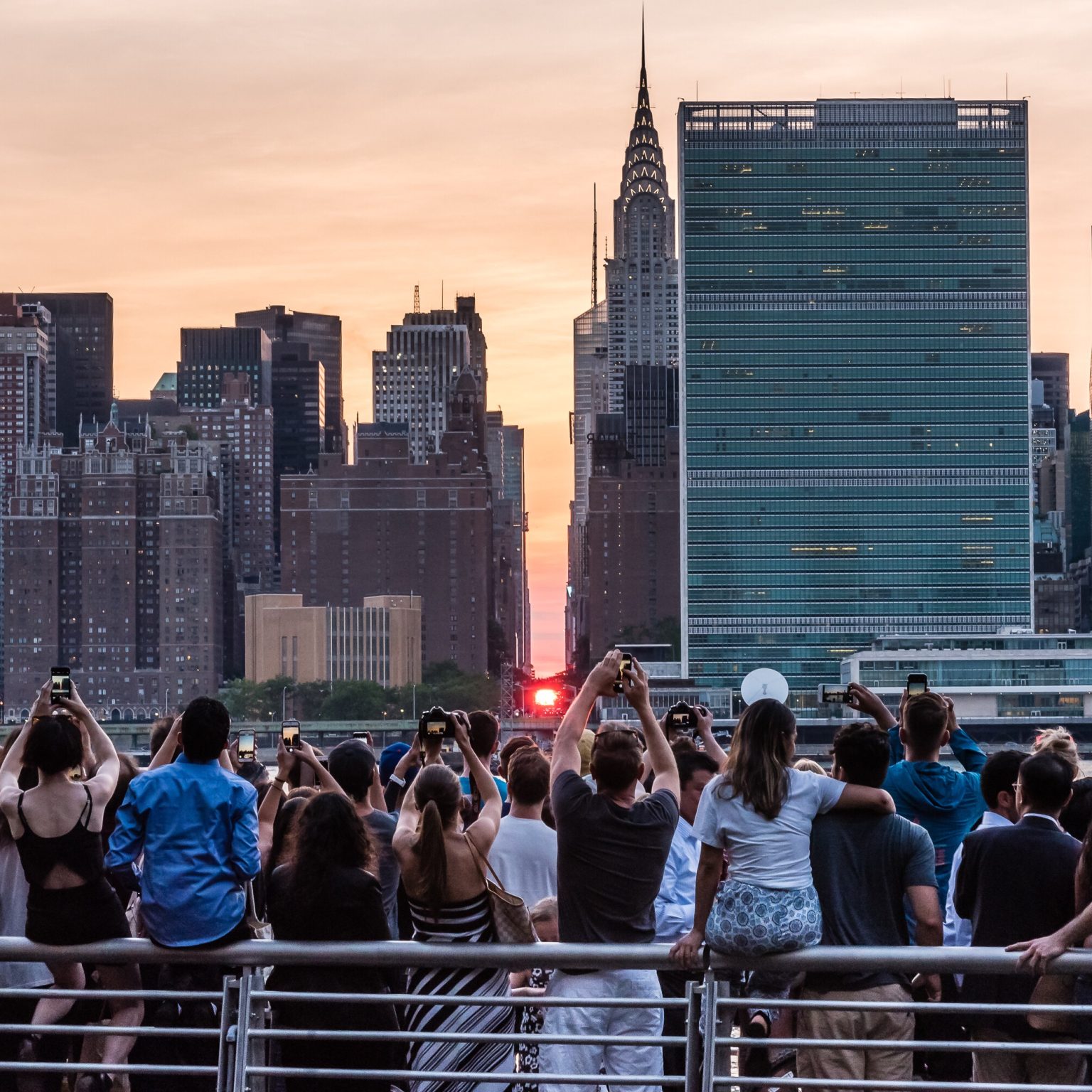 watching and capturing the sunset manhattanhenge 2024 11 27 12 33 11 utc 1536x1536